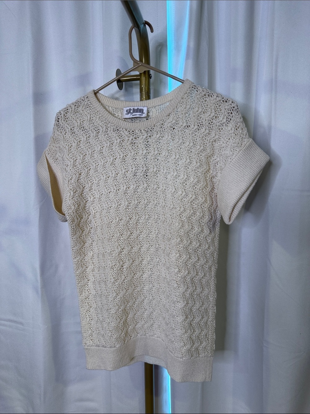 St. John Cream Short-Sleeve Textured Crew Sweater Vintage